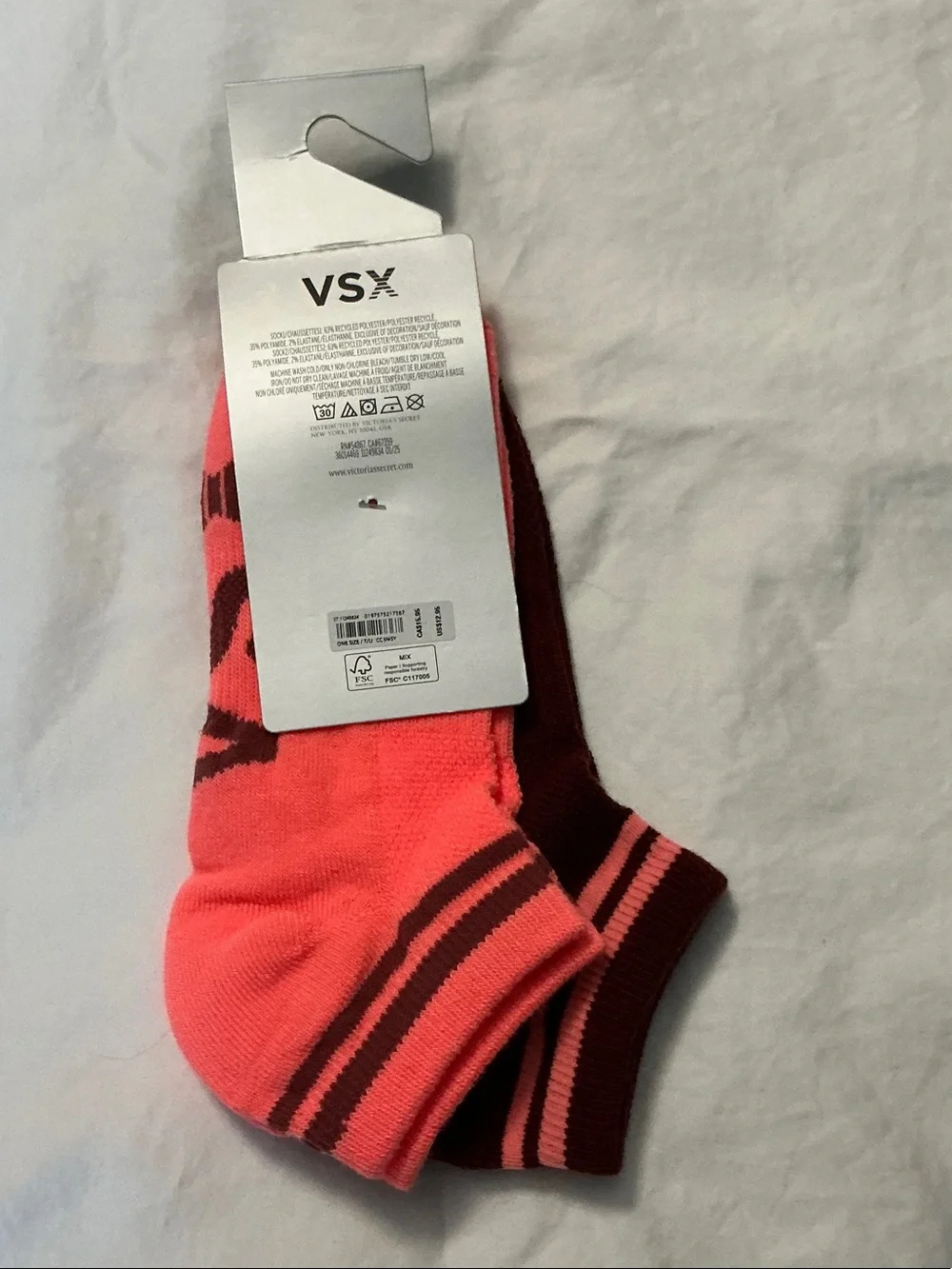 VSX Men's 2-Pack Ankle Socks in Burgundy and Coral Pink